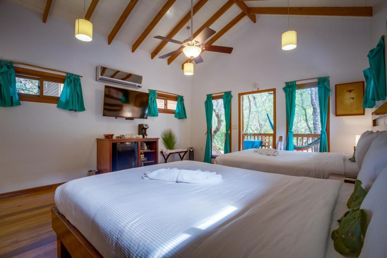 Mariposa Belize Beach Resort Placencia Exteriér fotografie